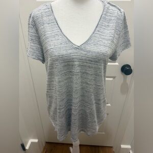 Anthropologie. Cloth & Stone Nina Tee. Gray & White Stripe. Size Small.